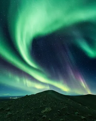 绿色极光壁纸图片