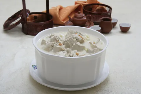 蟹黄老豆腐白菜 18元 咸鲜、奶汤浓郁