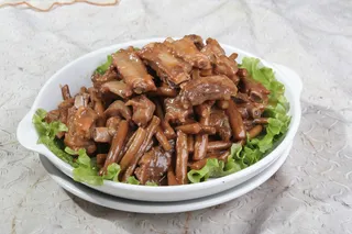 032  茶树菇烧排骨-昭君