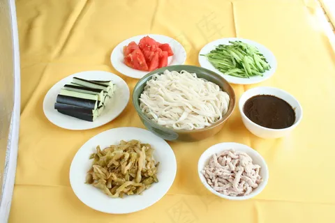 2287炸酱面 2287炸酱面