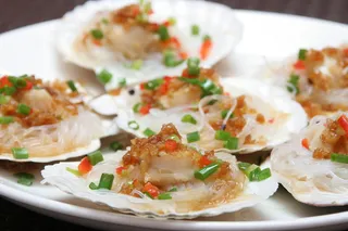 蒜茸粉丝蒸扇贝4元个