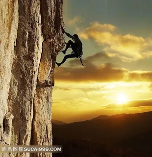 黄昏攀岩的男士高清图片 黄昏攀岩的男士高清图片