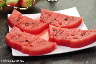 唯美新鲜的水果西瓜