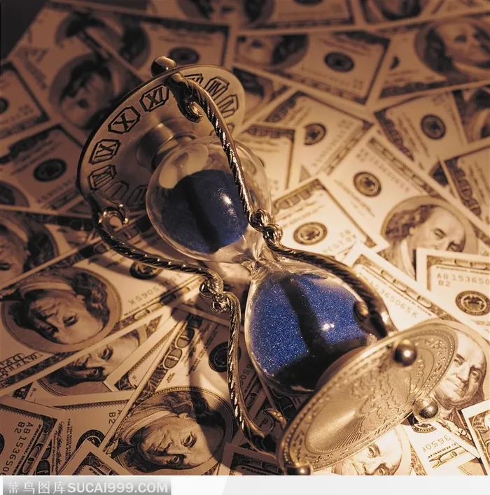 金钱上的沙漏