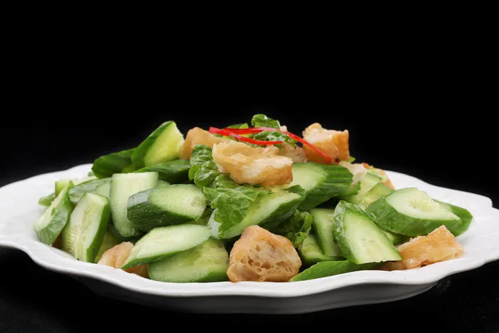 L00896青瓜拌油条