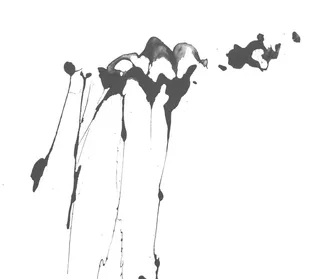 水迹飞溅多条水迹