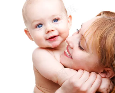 妈妈抱着宝宝的图片 妈妈抱着宝宝的图片