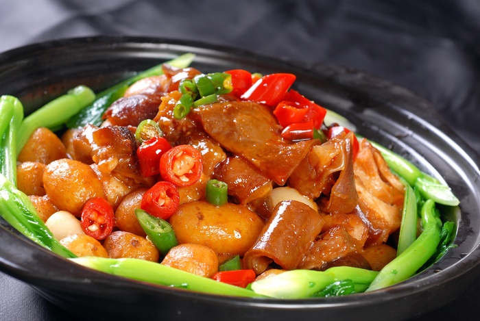 砂锅石锅美食煲类特色菜煲仔牛蹄花