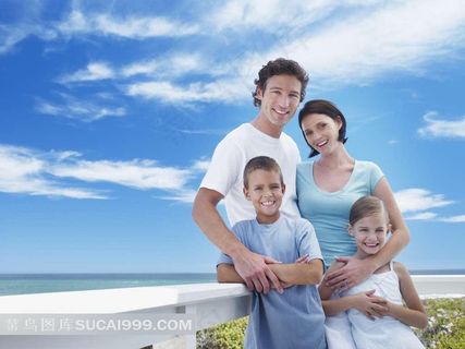 蓝天下的一家人