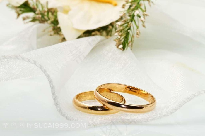 纯金打制结婚戒指