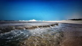 蓝色唯美意境海边图片