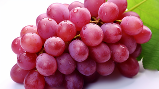 一串葡萄红提水果摄影图