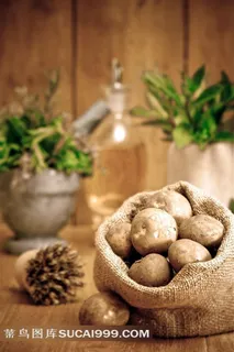 土豆系列 - 一袋新鲜的土豆 土豆系列 - 一袋新鲜的土豆