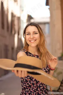 欧洲街头美女街拍图片