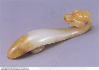 中华传统工艺-龙头花纹的玉勾