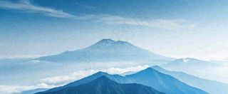 雪山山脉云层云端意境冰山，自然风景冬天蓝天白云摄影图