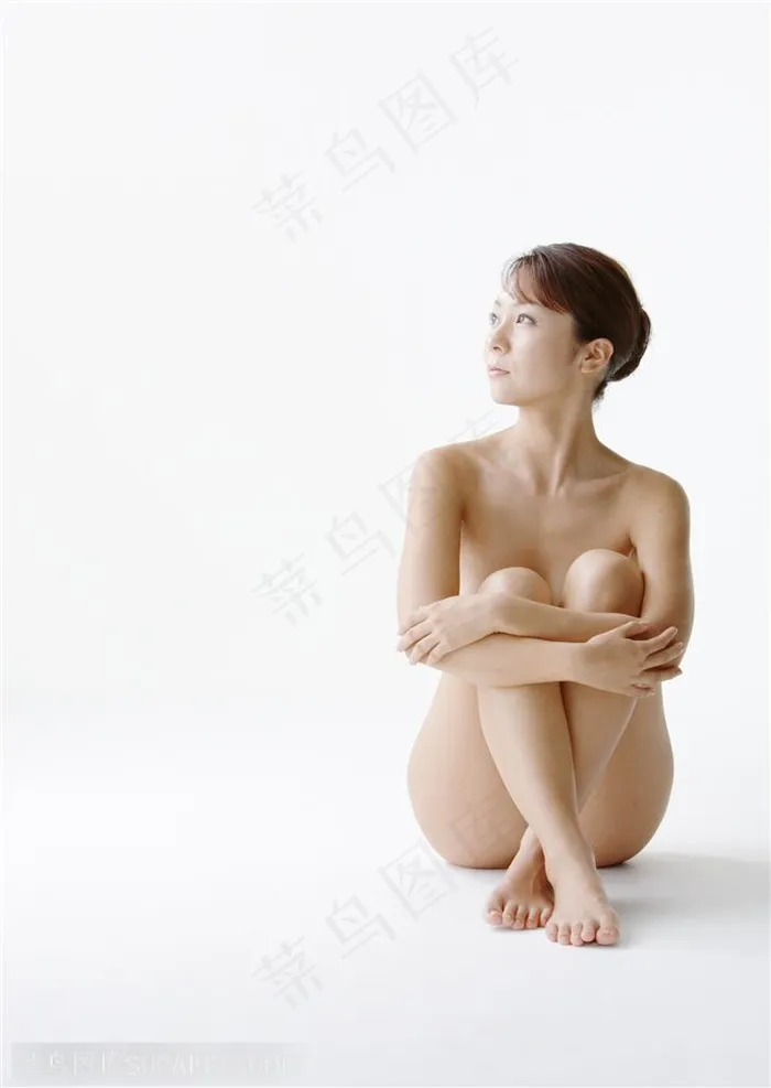 卫生保健-报腿的美女