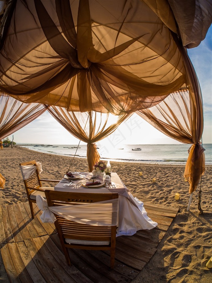 海边浪漫的帐篷素材