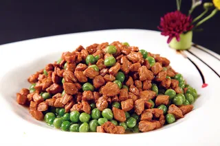 豆子炒肉美食清晰摄影图片