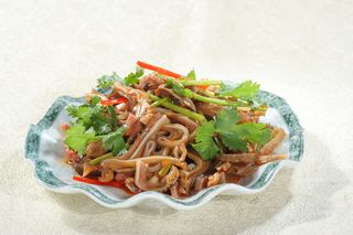 红油耳丝