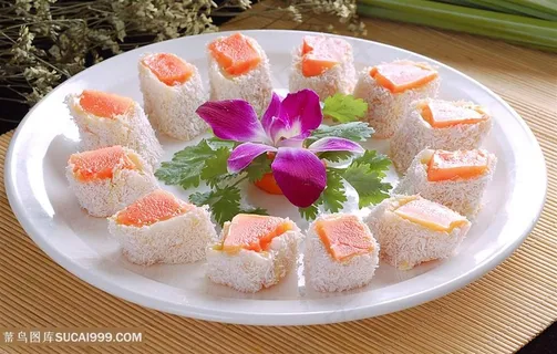 吃椰香木瓜卷 吃椰香木瓜卷