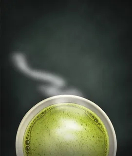 冒着热气的抹茶饮料高清图片