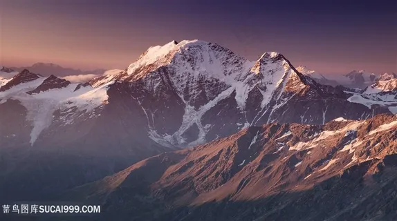 积雪未融化的山顶高清摄影图片 积雪未融化的山顶高清摄影图片