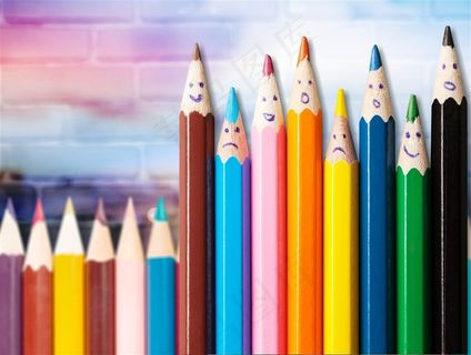 可爱的彩色铅笔素材图