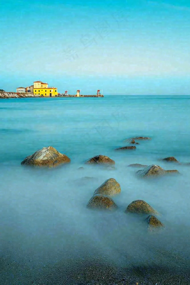 夏日海边海景蓝色清新海水游玩度假，大暑小暑(896x1344)