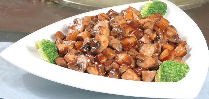 鲜口蘑烧肉