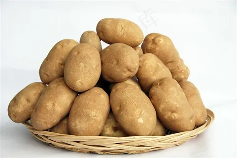 竹篮里面的土豆素材