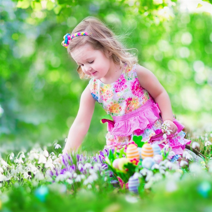 美丽花朵和女孩