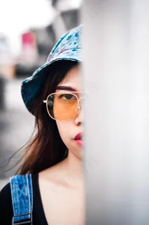 半边脸亚洲女生图片 半边脸亚洲女生图片