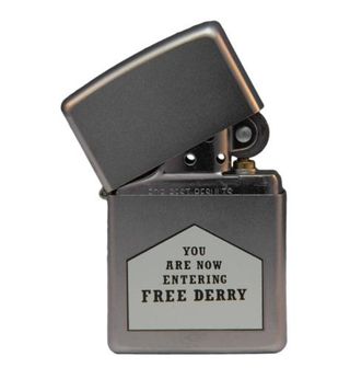 PNG打火机zippo免抠