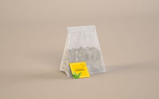 高端品牌茶叶包装盒纸袋智能贴图样机产品效果图展示PSD素材模板