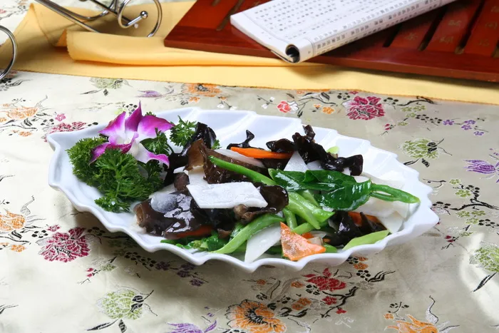 兰度木耳炒山药