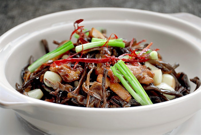 砂锅石锅美食煲类特色菜茶菇土鸡煲