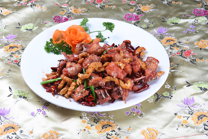 麻花辣子鸡