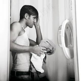 非主流男生黑白图片