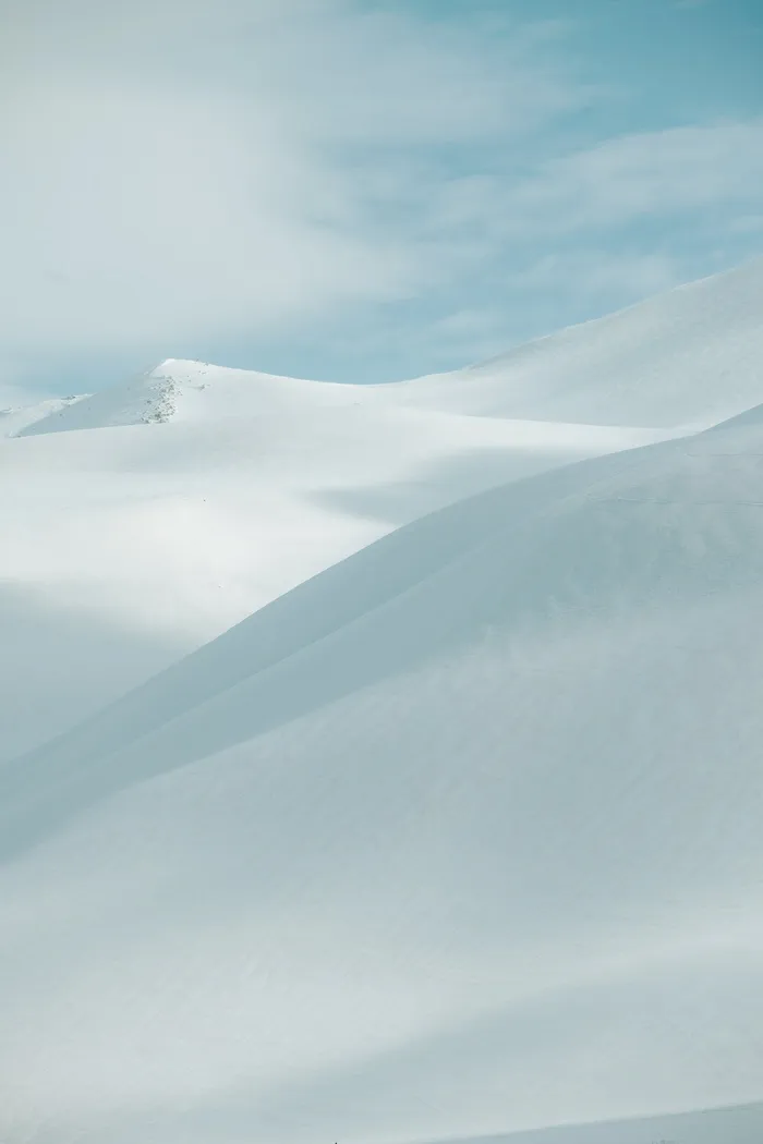 雪山与天空