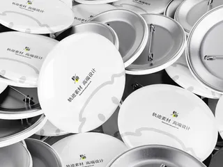 高端文创艺术品牌徽章VI样机