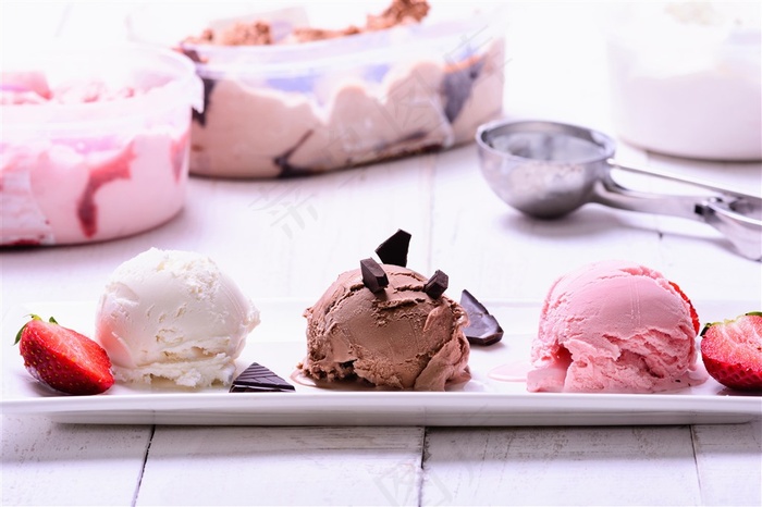 美味的奶油冰淇淋球