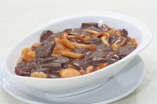 滑菇炒鸭血