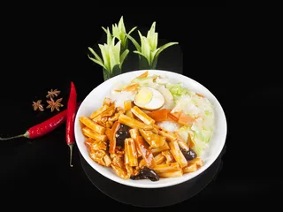 小年糕1餐饮快餐盖浇饭产品成品高清大图黑底圆盘