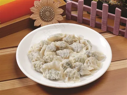 中国北方年夜饭主菜(韭菜饺) 中国北方年夜饭主菜(韭菜饺)