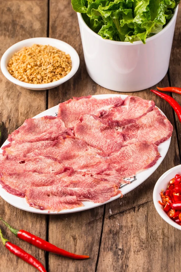 火锅菜品配菜牛肉肥牛刷牛肉