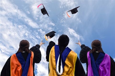 蓝天白云和学生