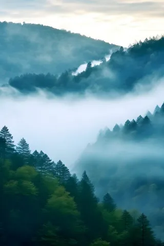 半山云朵光照背景