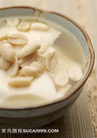 花生米炖豆腐脑