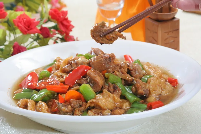 面疙瘩炒鸡 35元